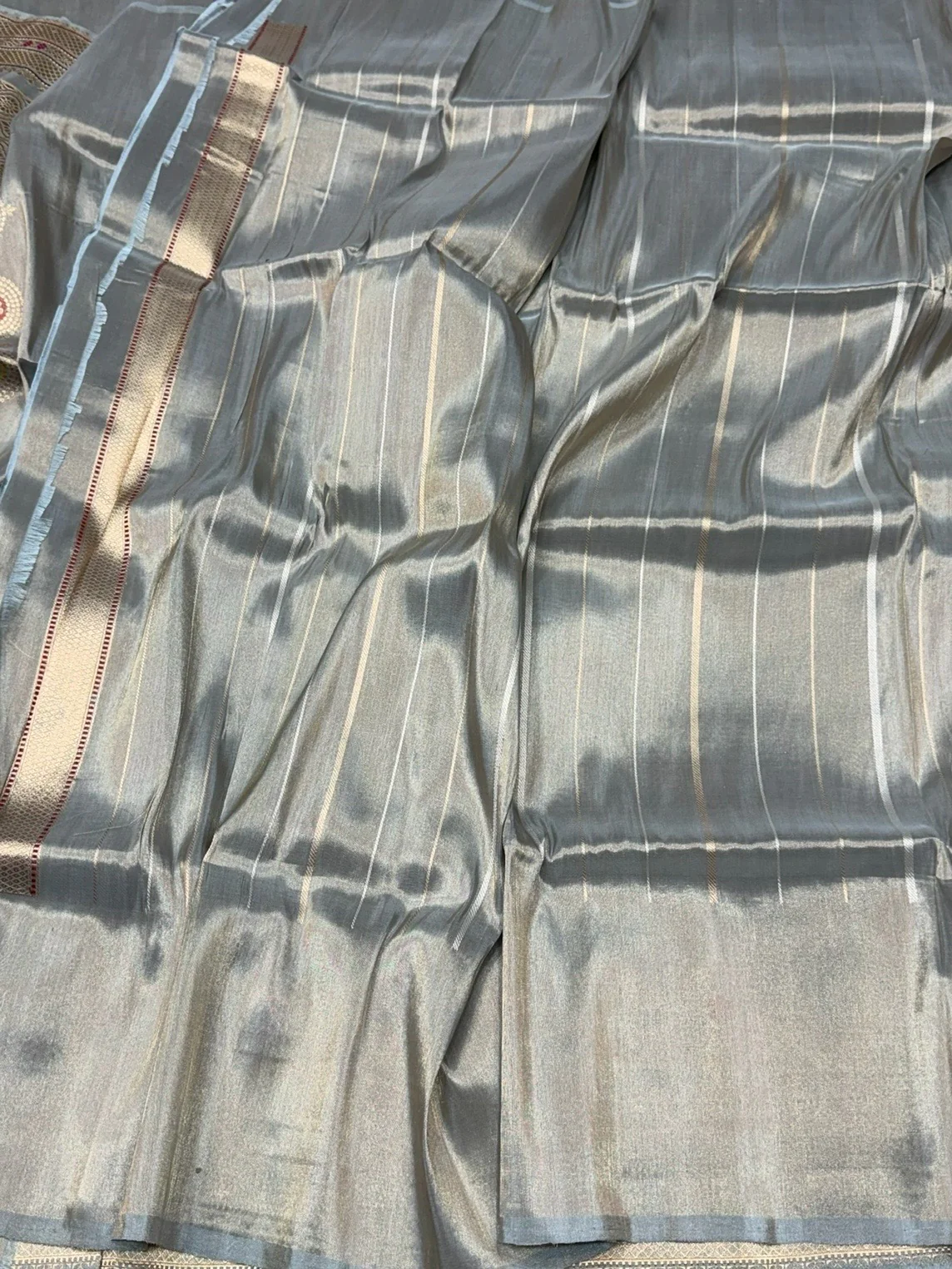 Ash Grey Handwoven Pure Banarasi Tissue Silk Saree - Image 2