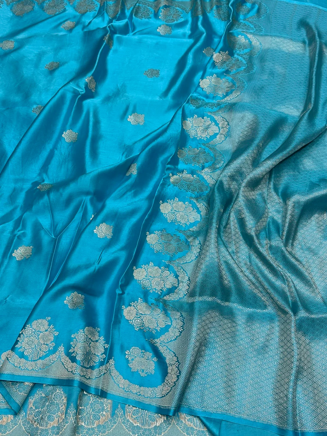 Sky Blue Handwoven Pure Mashru Banarasi Satin Silk Saree – Kadwa Weave | Authentic Banaras Handloom - Image 3