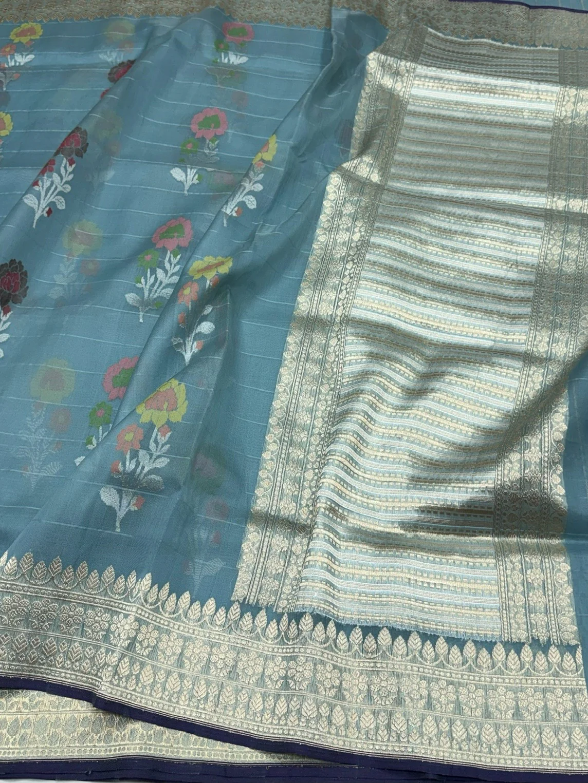 Ocean Blue Handwoven Pure Organza Jamdani Saree - Image 3