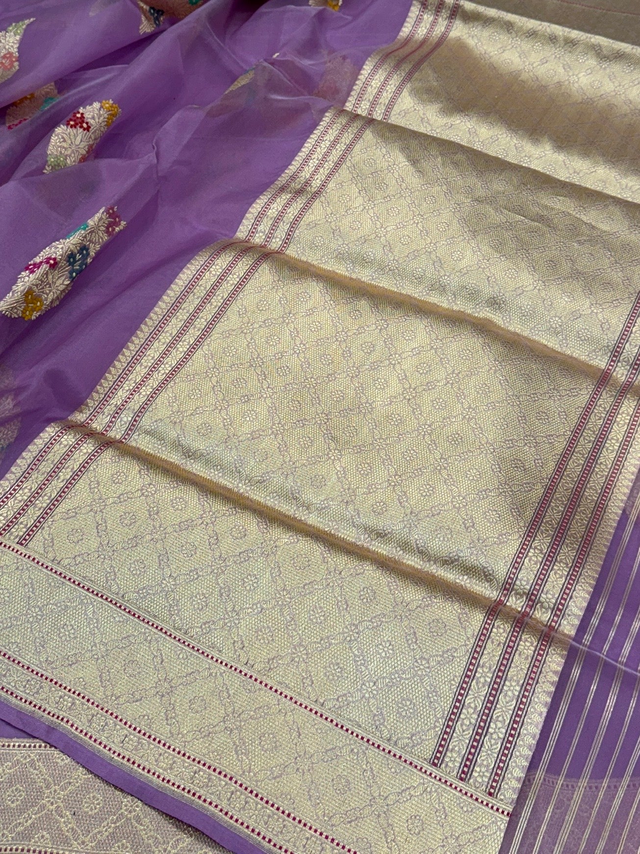Lavender Handwoven Pure Organza Silk Saree - Image 3