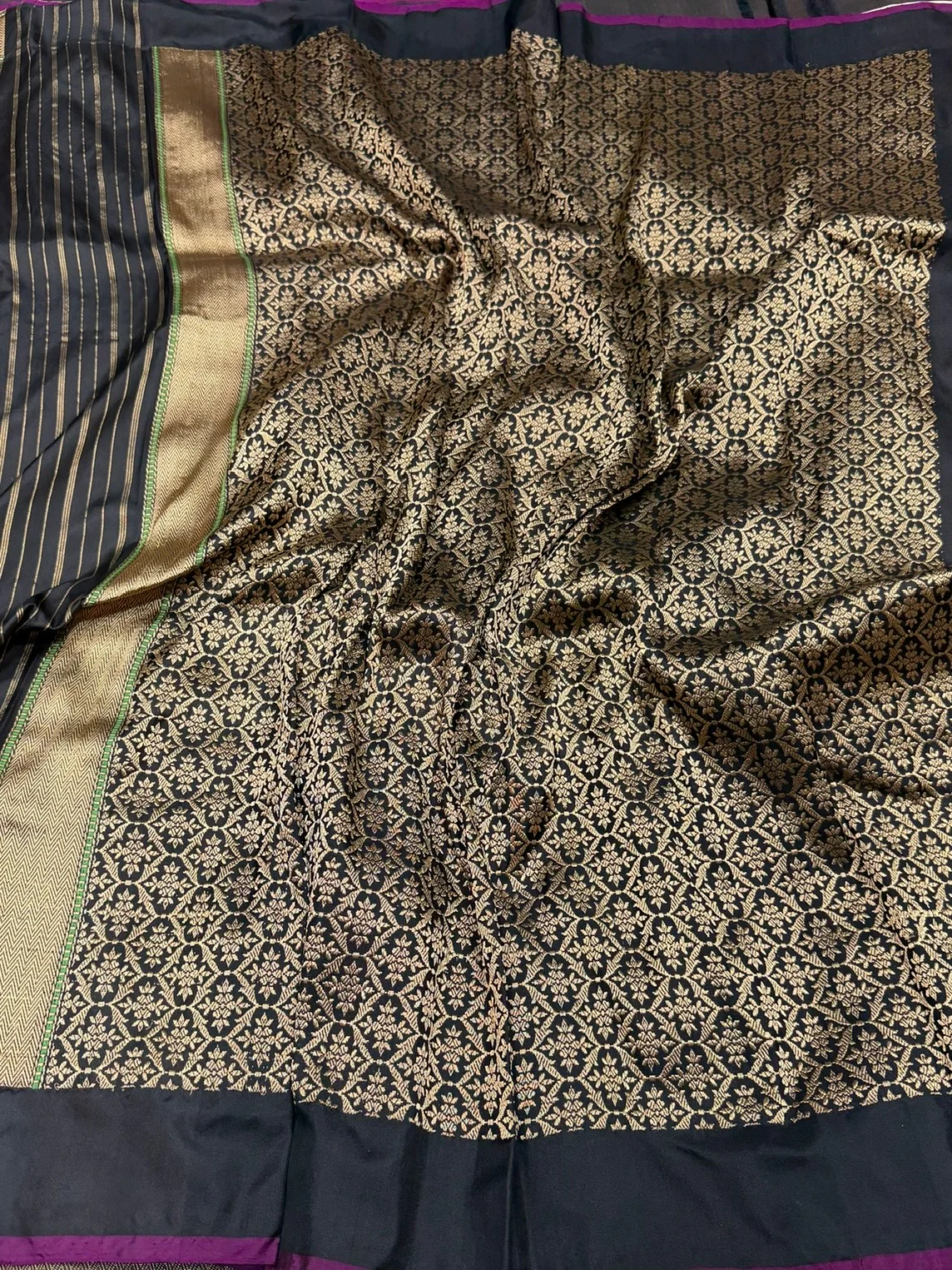 Ivory & Black Handwoven Pure Organza Silk Saree - Image 2