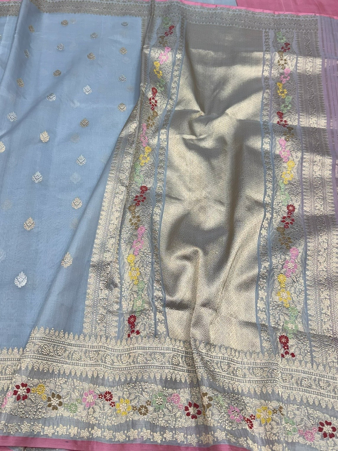 Bluish Grey Handwoven Pure Organza Silk Saree - Image 3