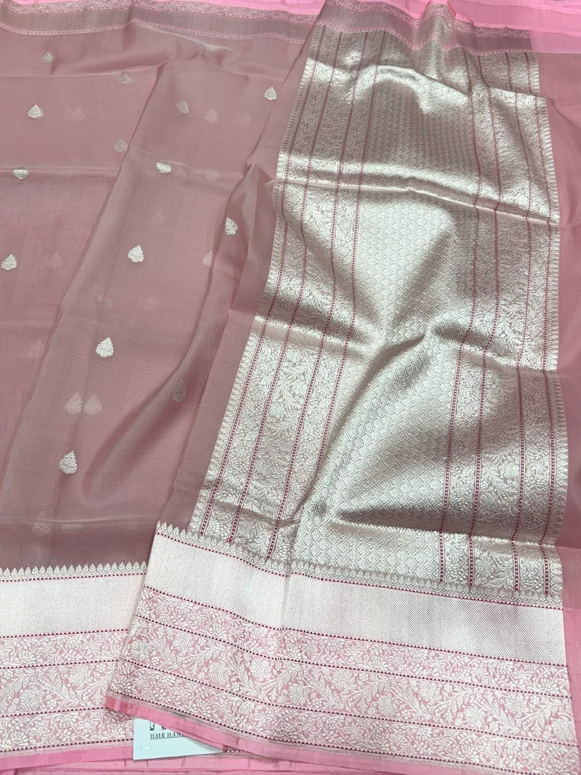 Baby Pink Handwoven Pure Organza Silk Saree - Image 3