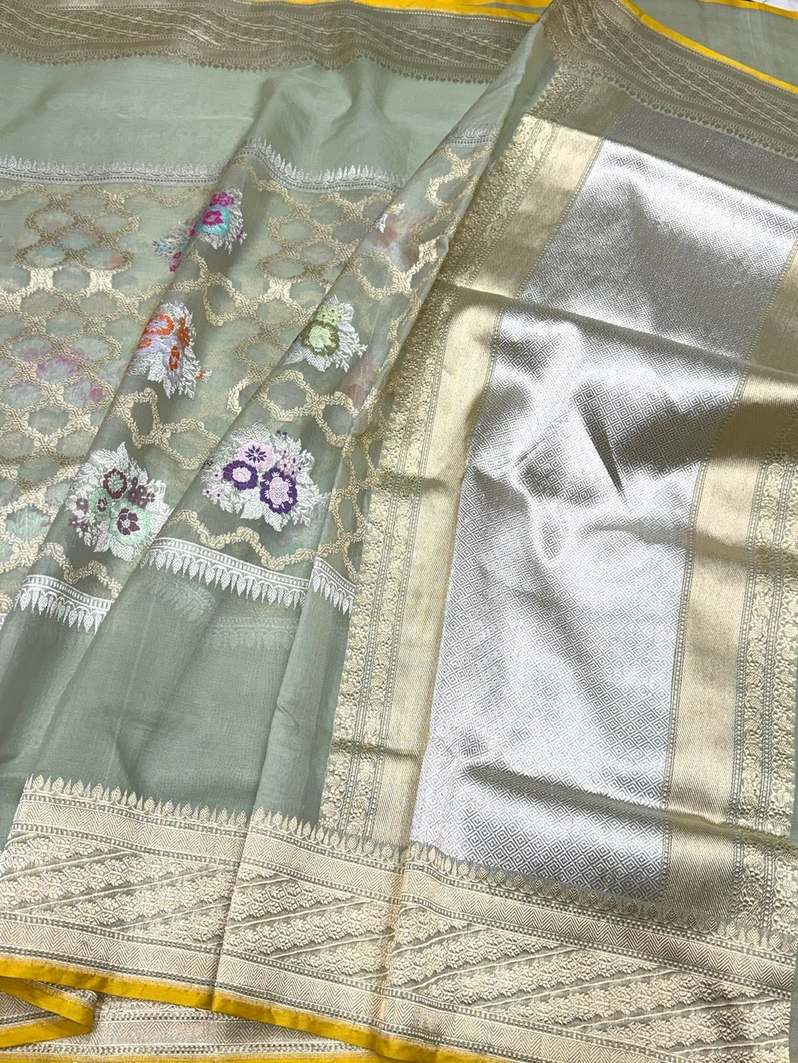 Pastel Green Handwoven Pure Organza Silk Saree - Image 2