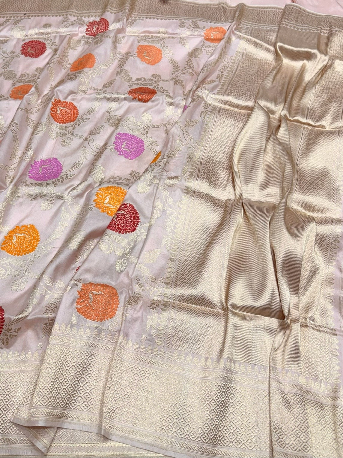 Baby Pink Handwoven Pure Silk Saree - Image 3