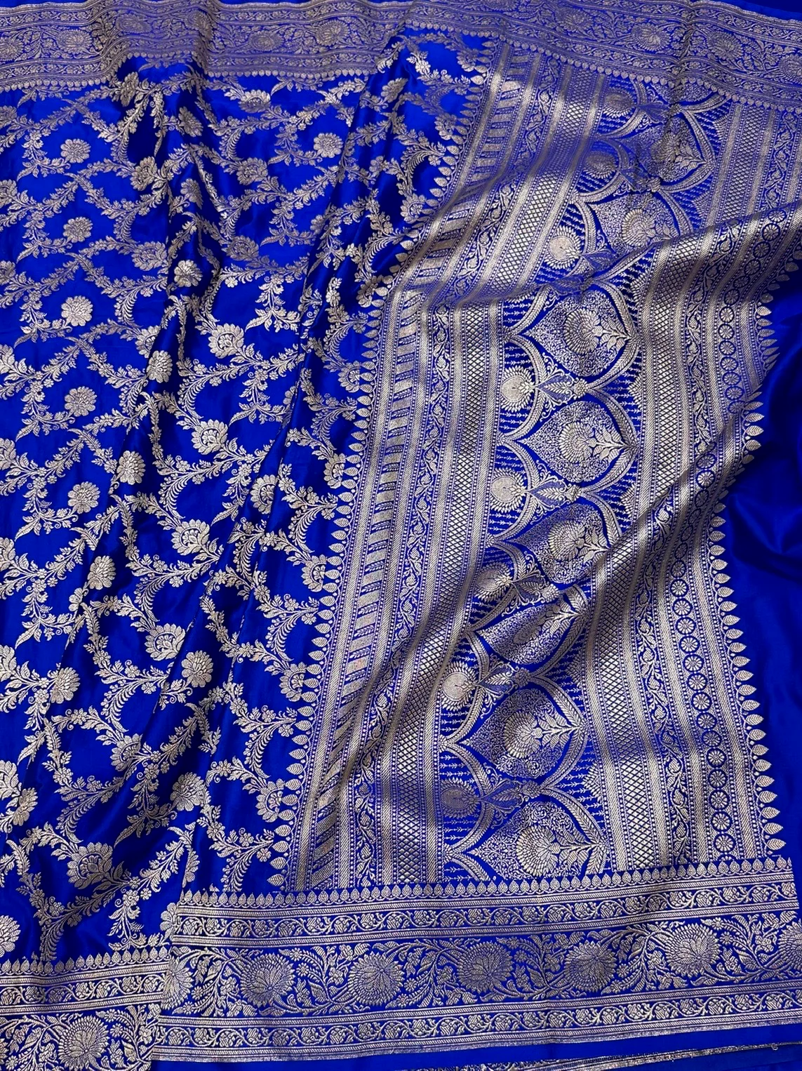 Royal Blue Handwoven Vintage Pure Banarasi Satin Silk Saree – Cutwork Weave, Pure Satin Silk - Image 3