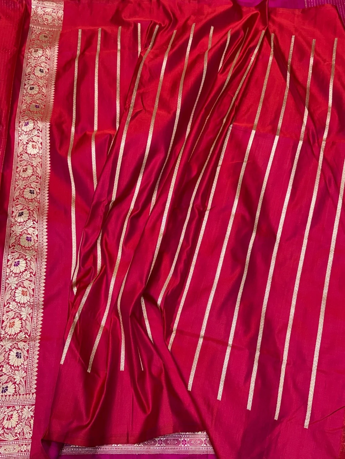 Red Handwoven Vintage Pure Banarasi Satin Silk Saree - Image 2