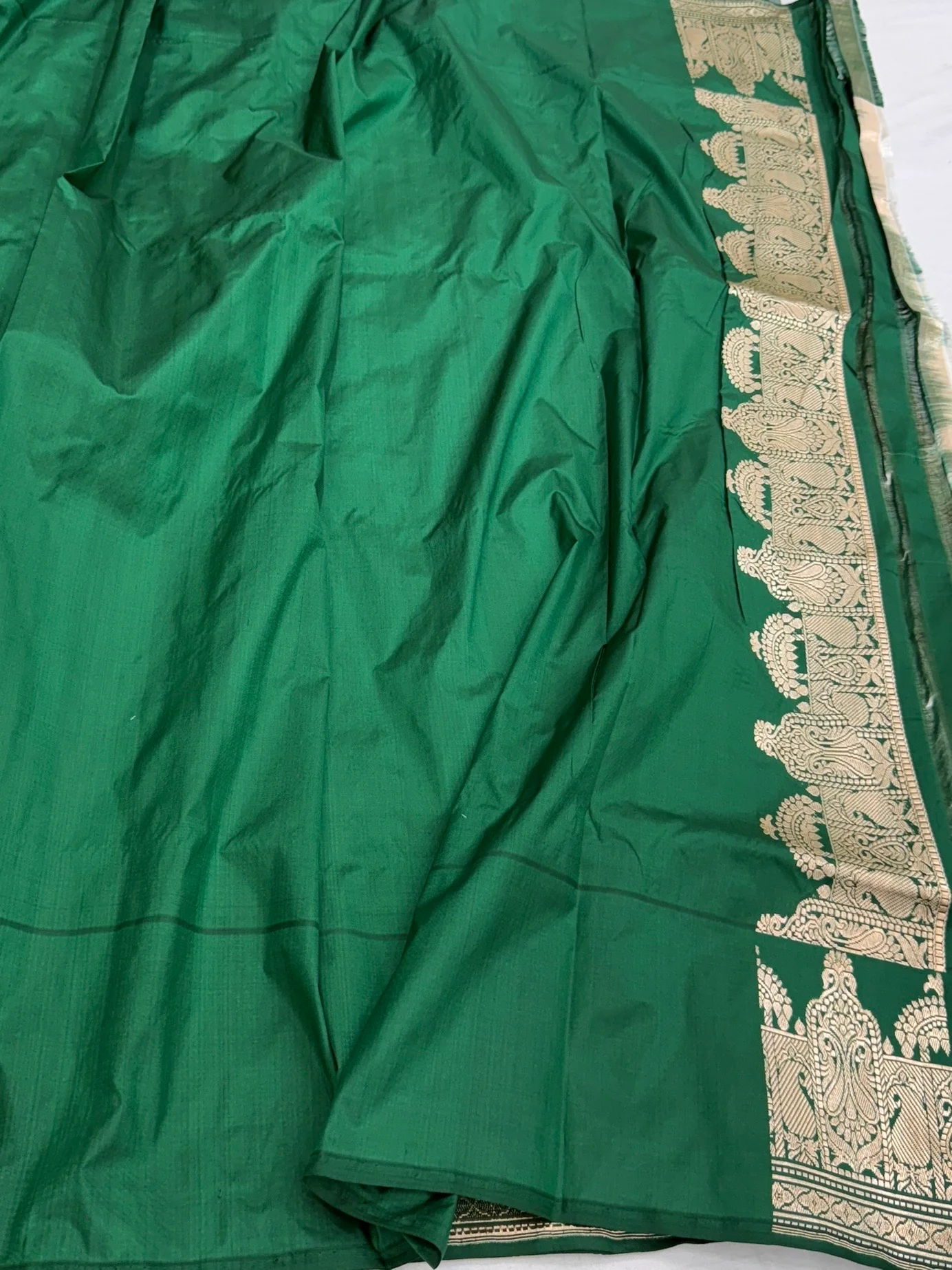 Ivory Handwoven Pure Banarasi Brocade Silk Saree - Image 2