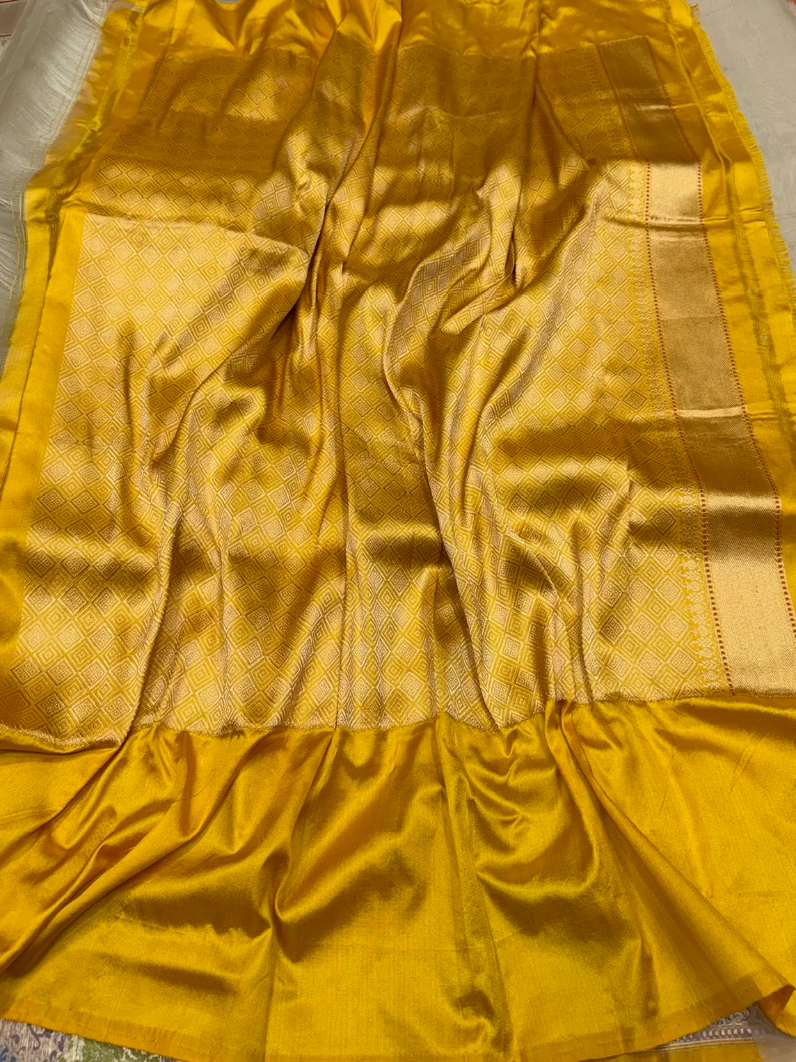 Ivory Handwoven Pure Organza Silk Saree - Image 2