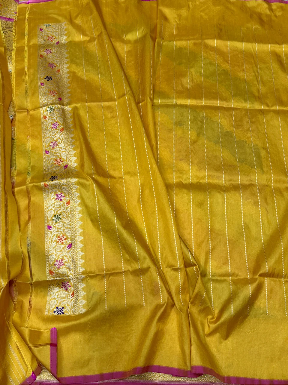 Mehndi Yellow Rangkaat Handwoven Pure Banarasi Saree - Image 3