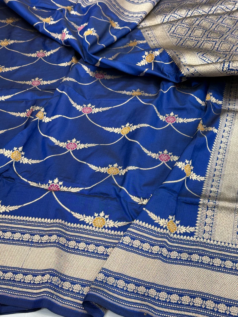 Yellow Banarasi Minakari Pure Katan Silk Saree | Pure Silk | Minakari Work | Cutwork Technique | Banarasi Katan Silk Saree - Image 13