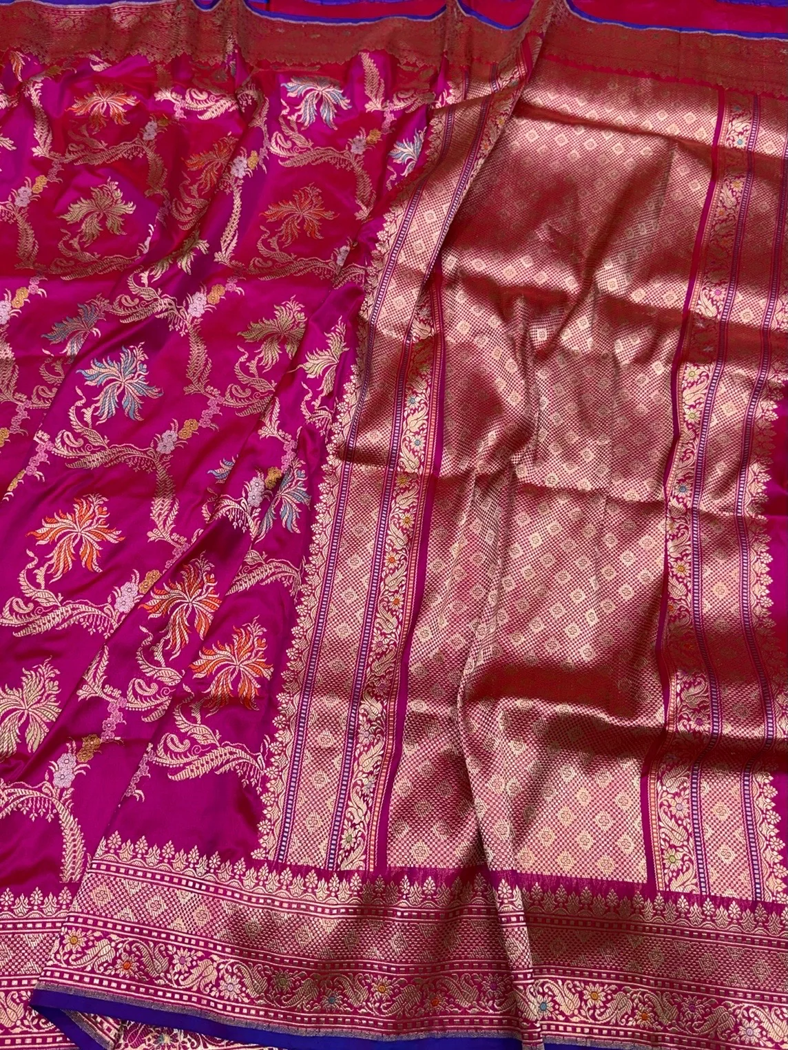 Rani Pink Handwoven Pure Banarasi Silk Saree - Image 3