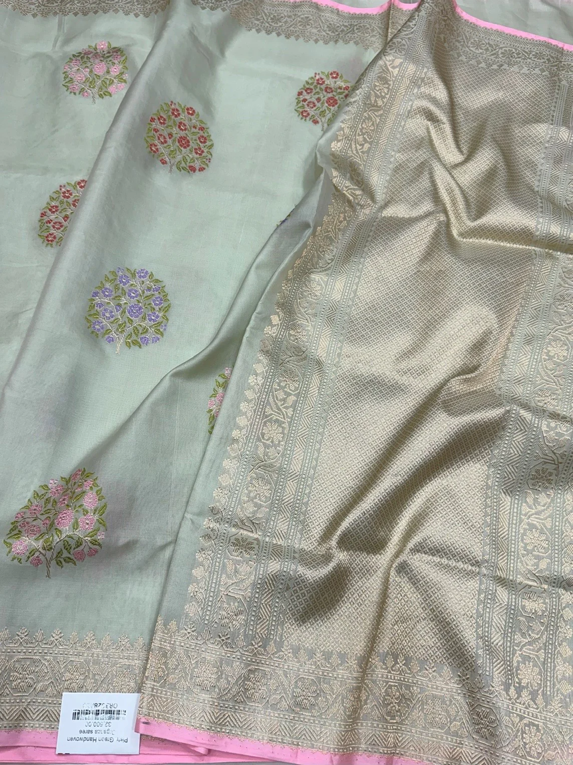 Pista Green Handwoven Banarasi Pure Organza Silk Saree - Image 3