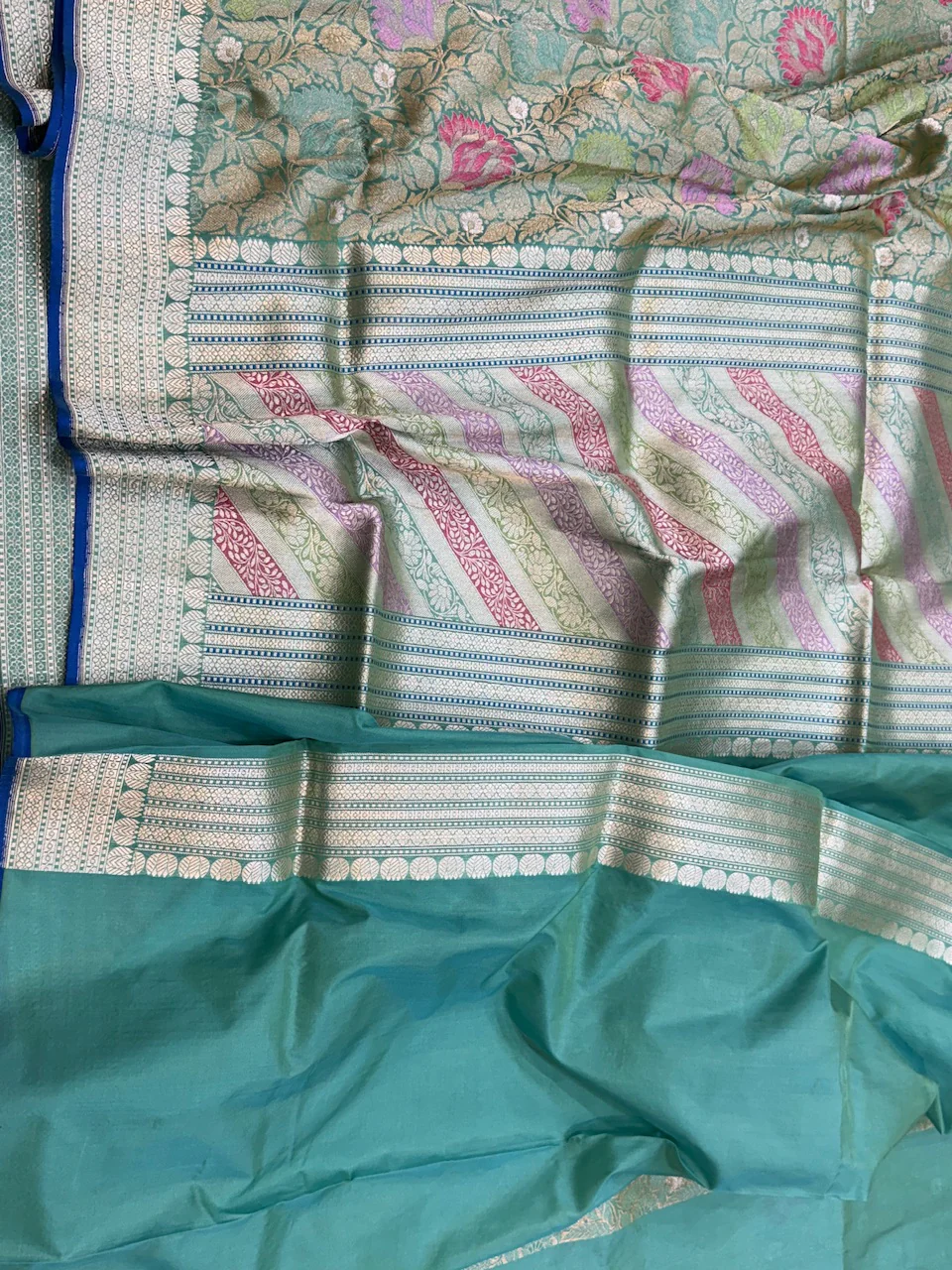 Handwoven Pure Banarasi Silk Brocade Saree - Image 11