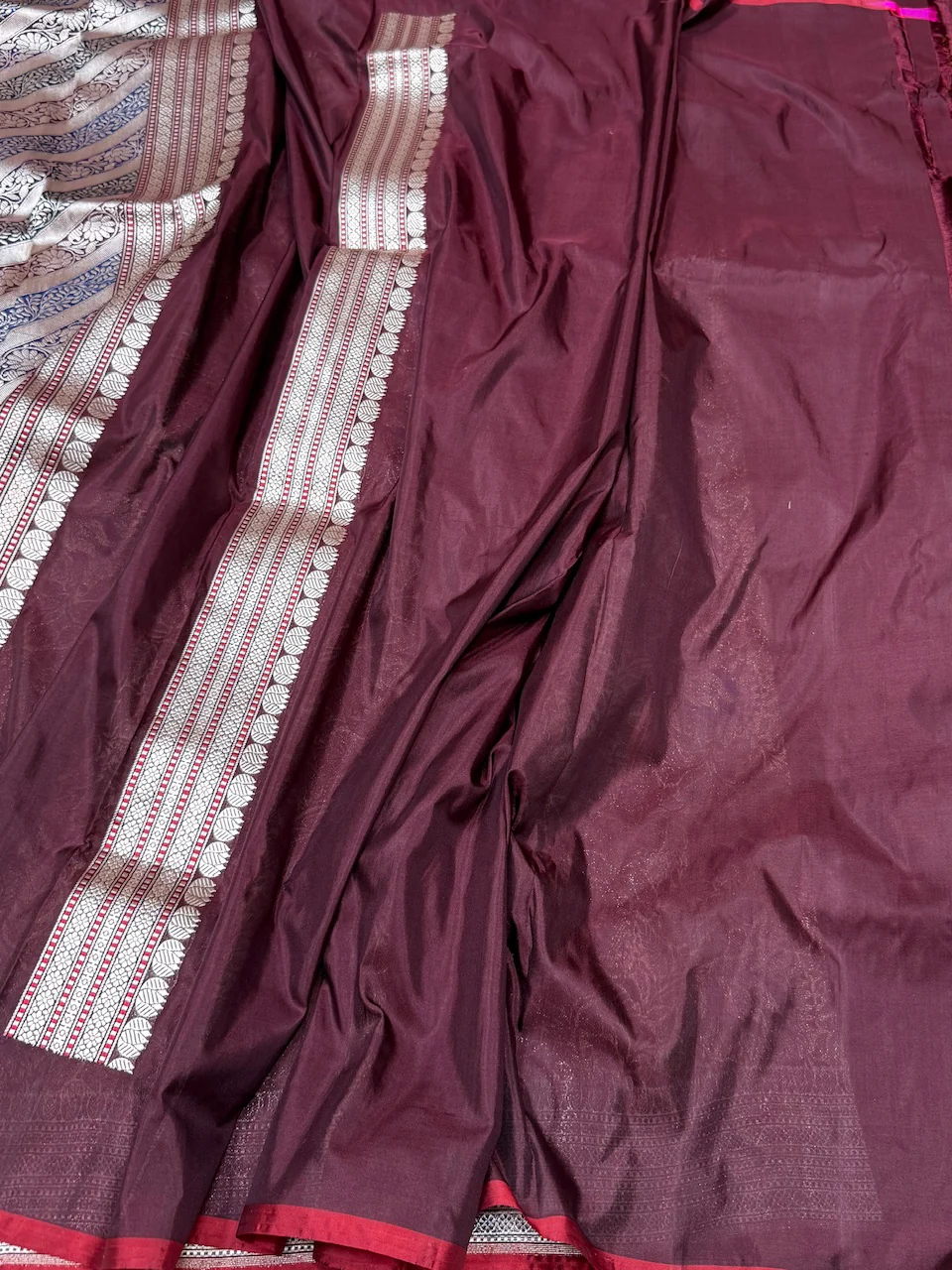 Handwoven Pure Banarasi Silk Brocade Saree - Image 6