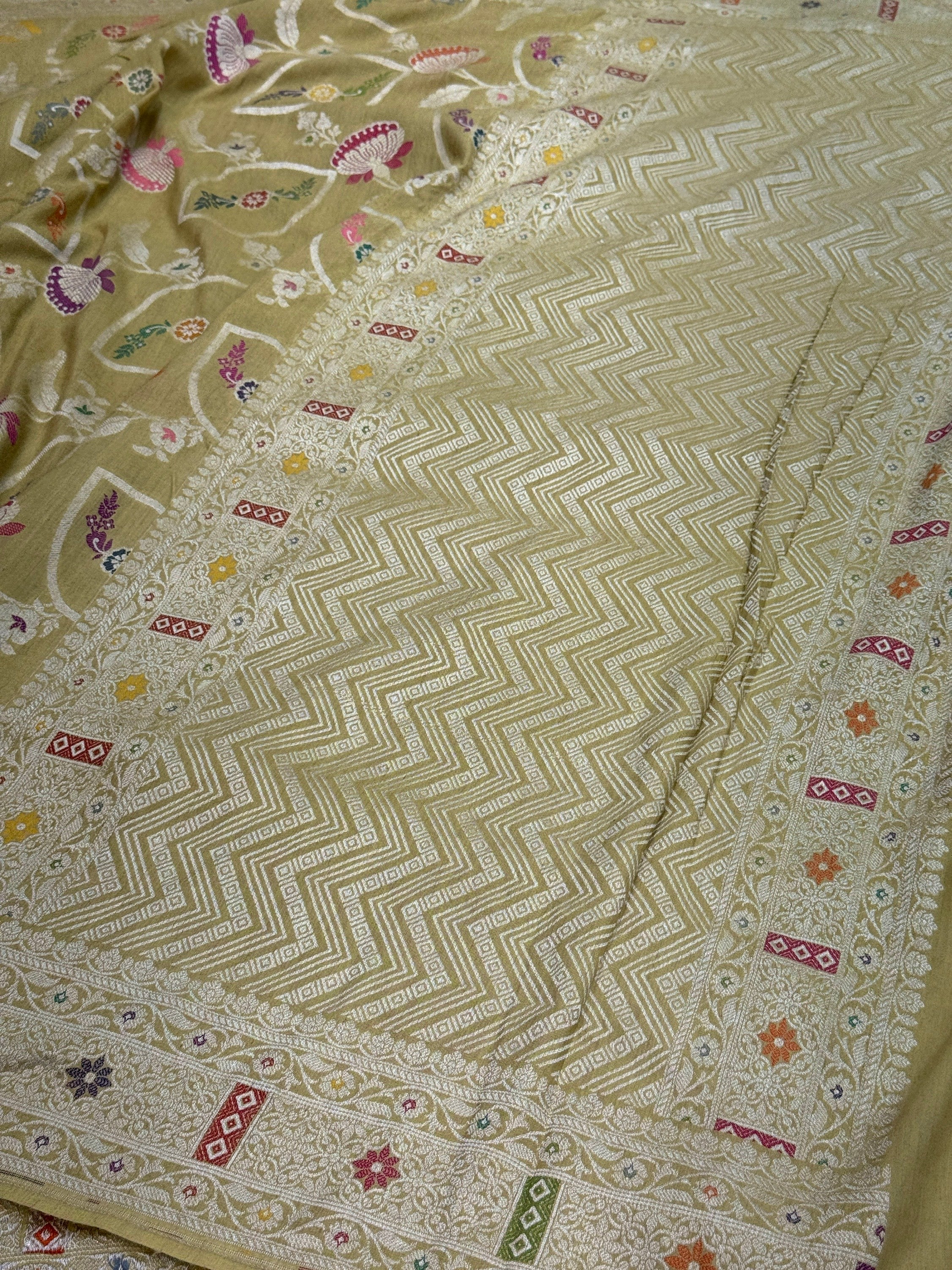 Pista Banarasi Pure Tussar Georgette Saree - Image 3