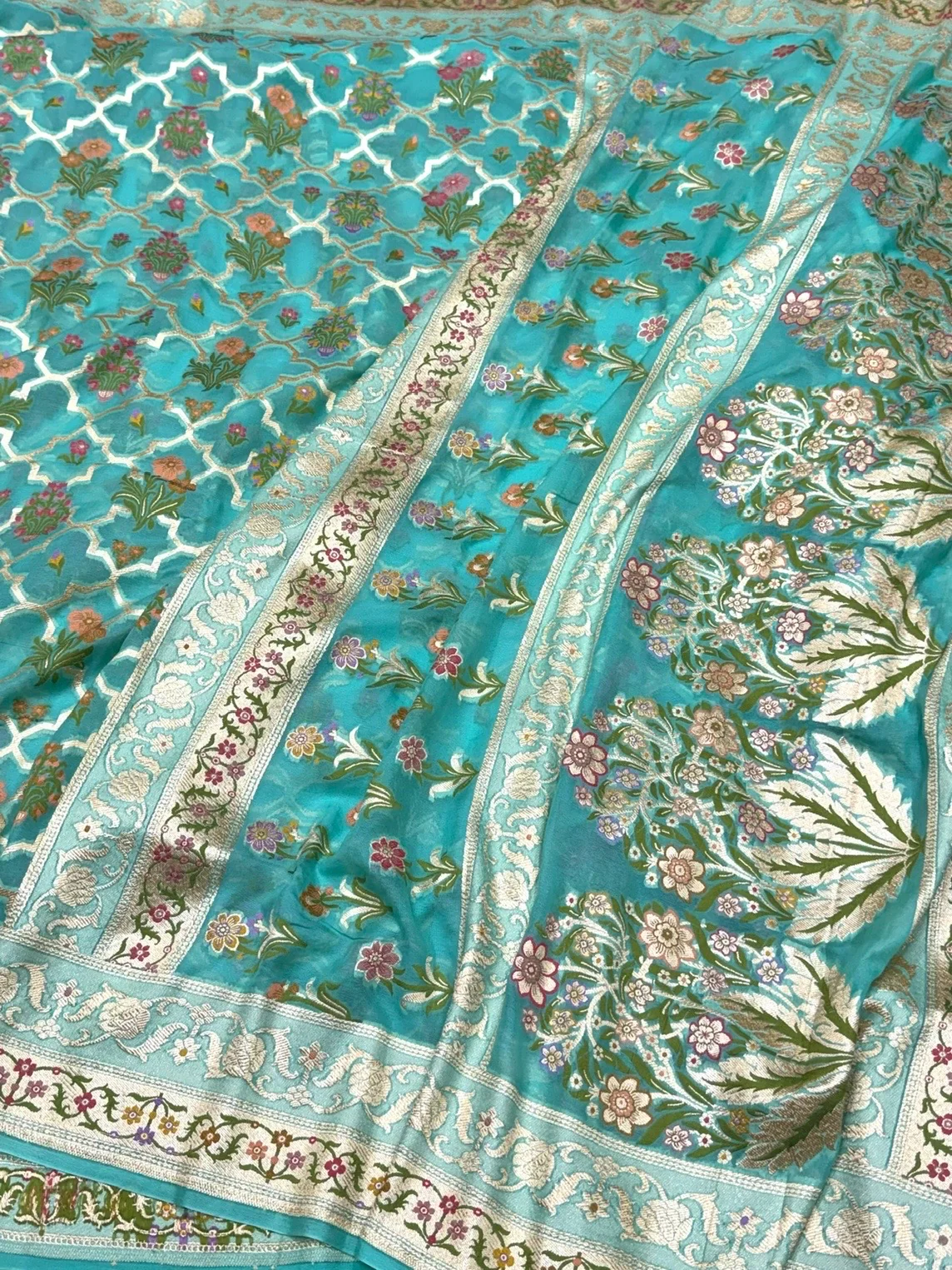 Sea Green Pure Banarasi Chiffon Georgette Saree - Image 3