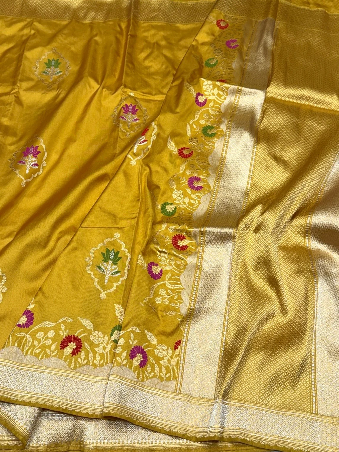 Mustard Yellow Pure Banarasi Katan Silk Saree – Handwoven Kadwa Booti - Image 3