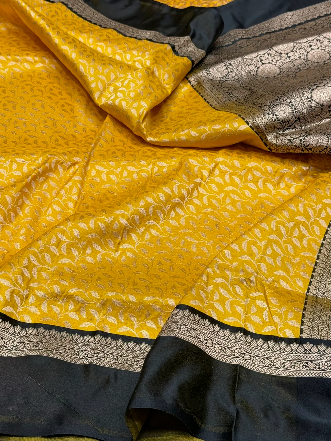 Banarasi Pure Satin Border Silk Saree - Image 2
