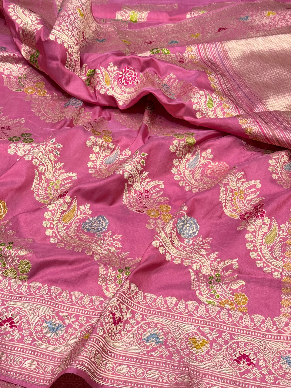 Handwoven Banarasi Pure Silk Saree - Image 4