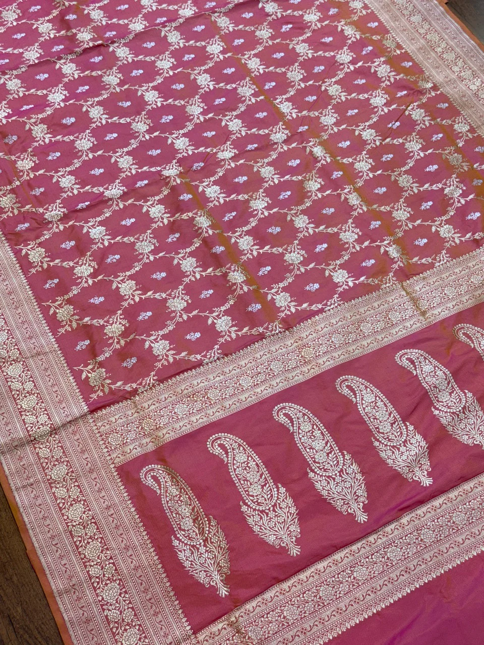 Handwoven Pure Banarasi Silk Saree - Image 2