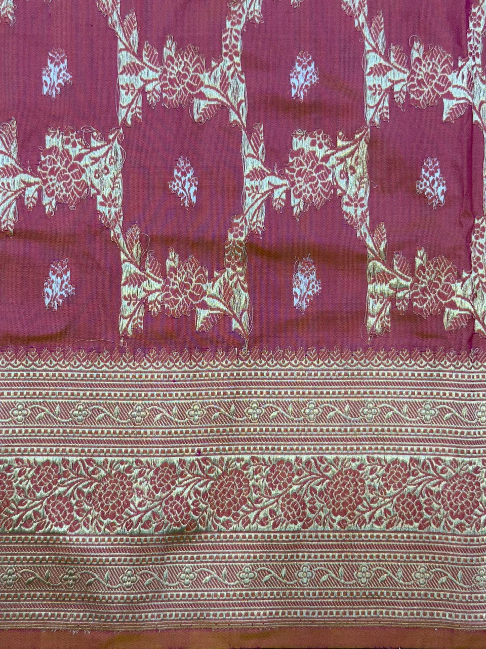 Handwoven Pure Banarasi Silk Saree - Image 3