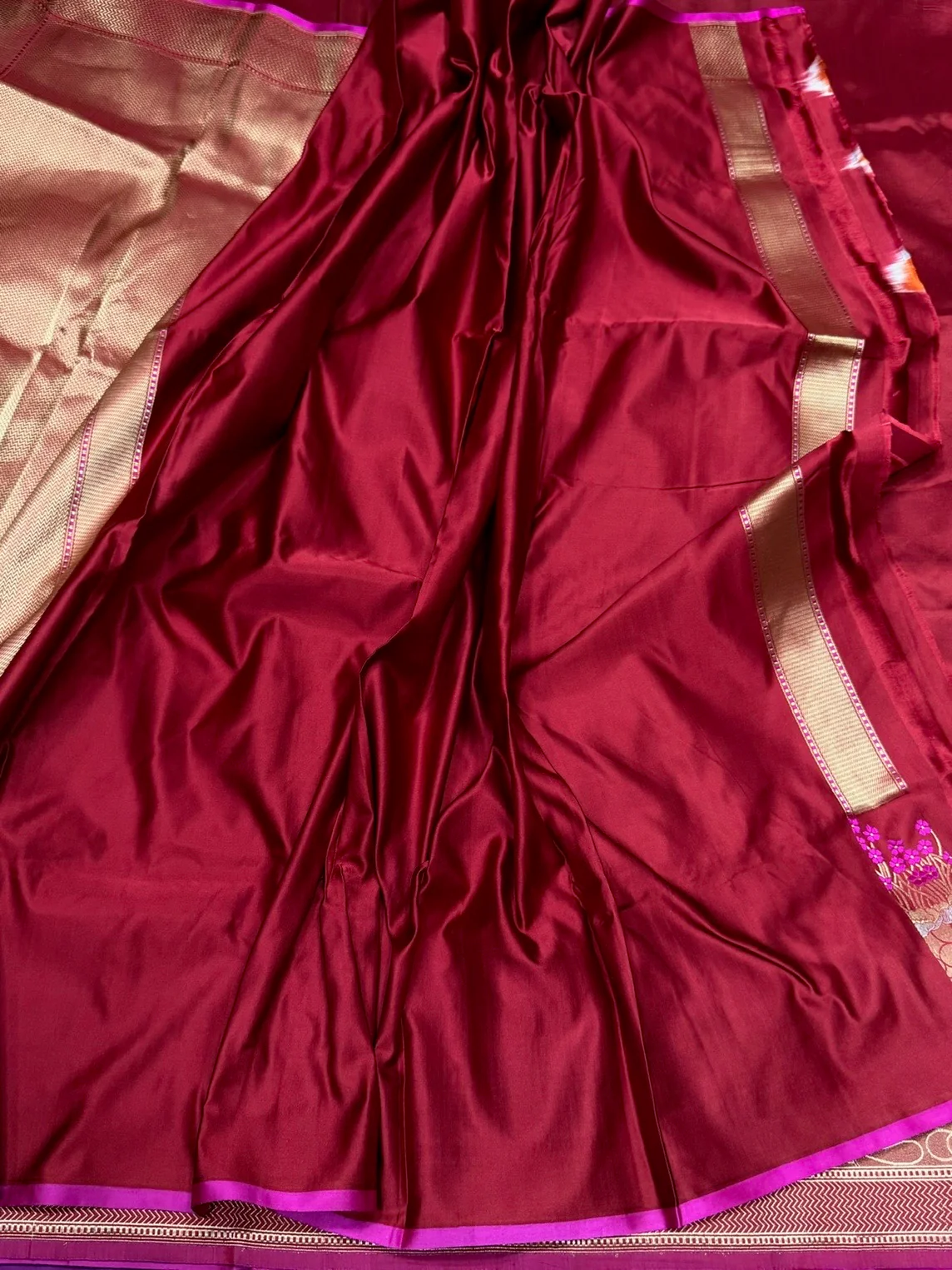 Red Handwoven Pure Banarasi Mashru Satin Silk Saree - Image 2
