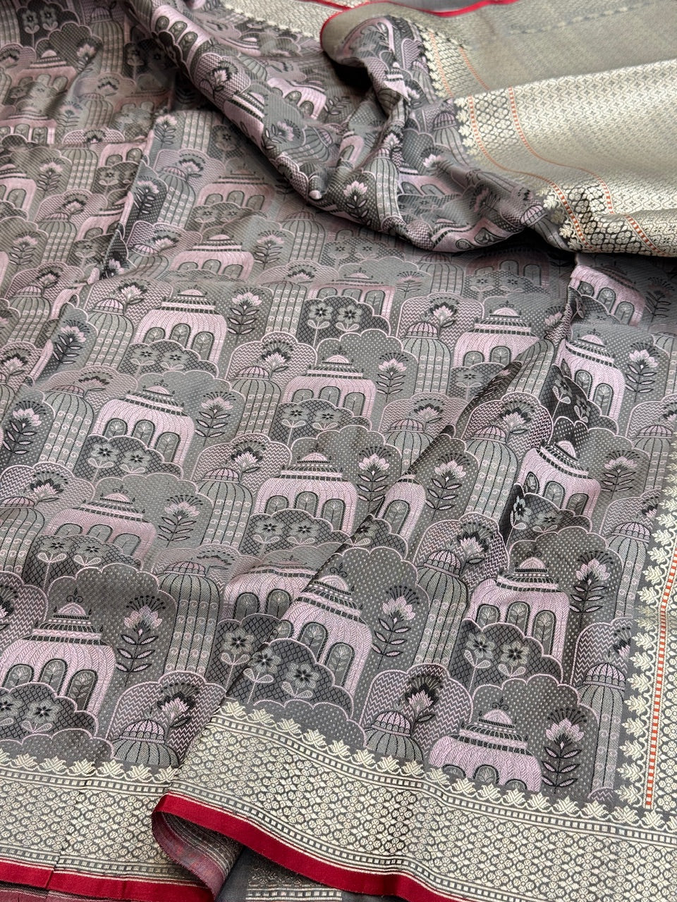 Handwoven Banarasi Satin Tanchoi Silk Saree - Image 3