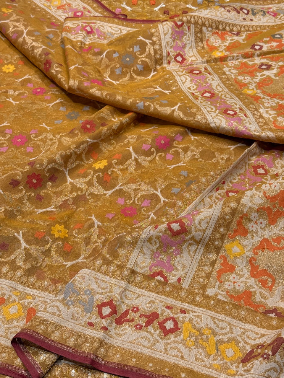 Banarasi Pure Muslin Cotton Jamdani Saree - Image 3