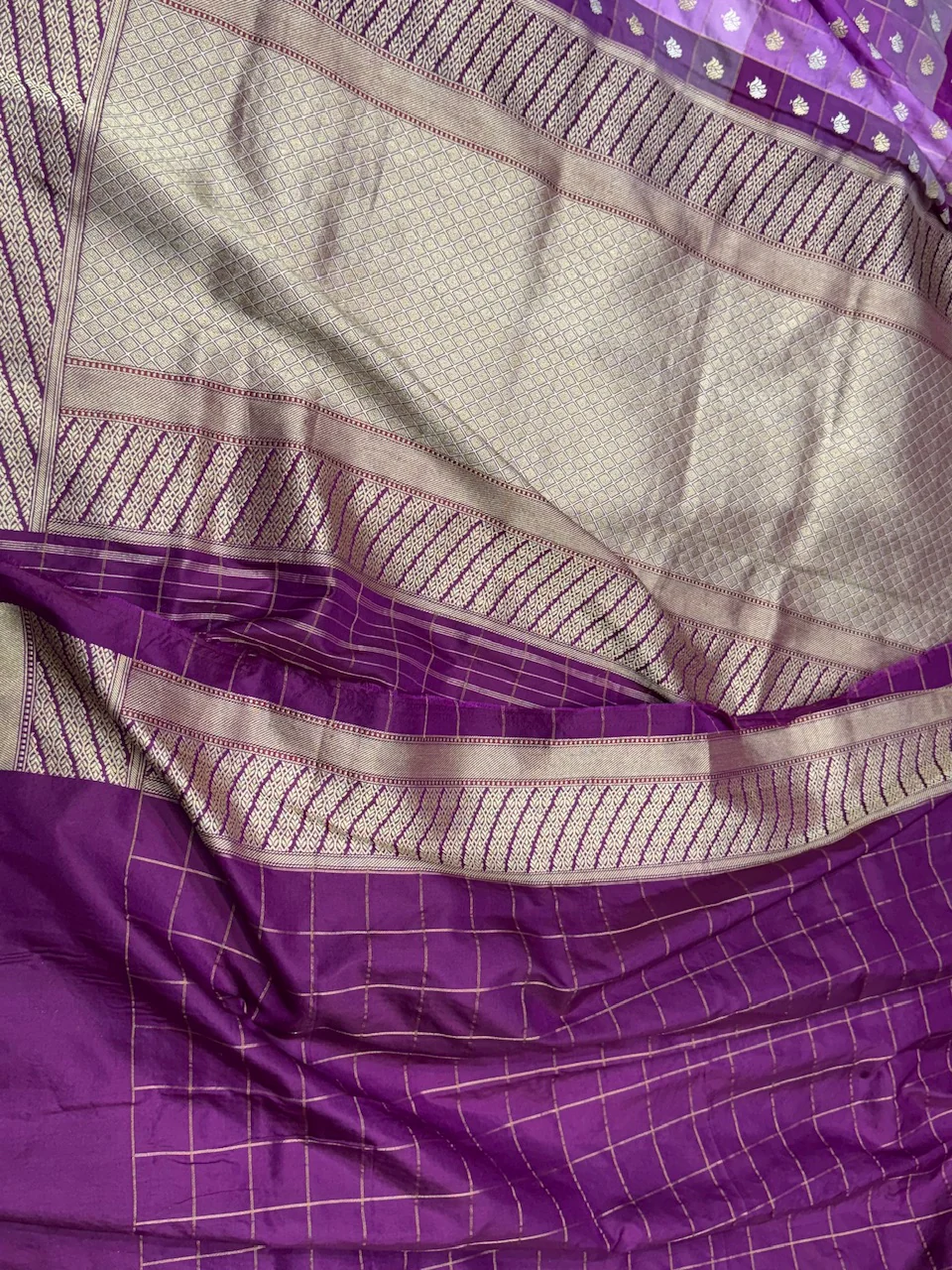 Rangkaat Handwoven Banarasi Saree - Image 10