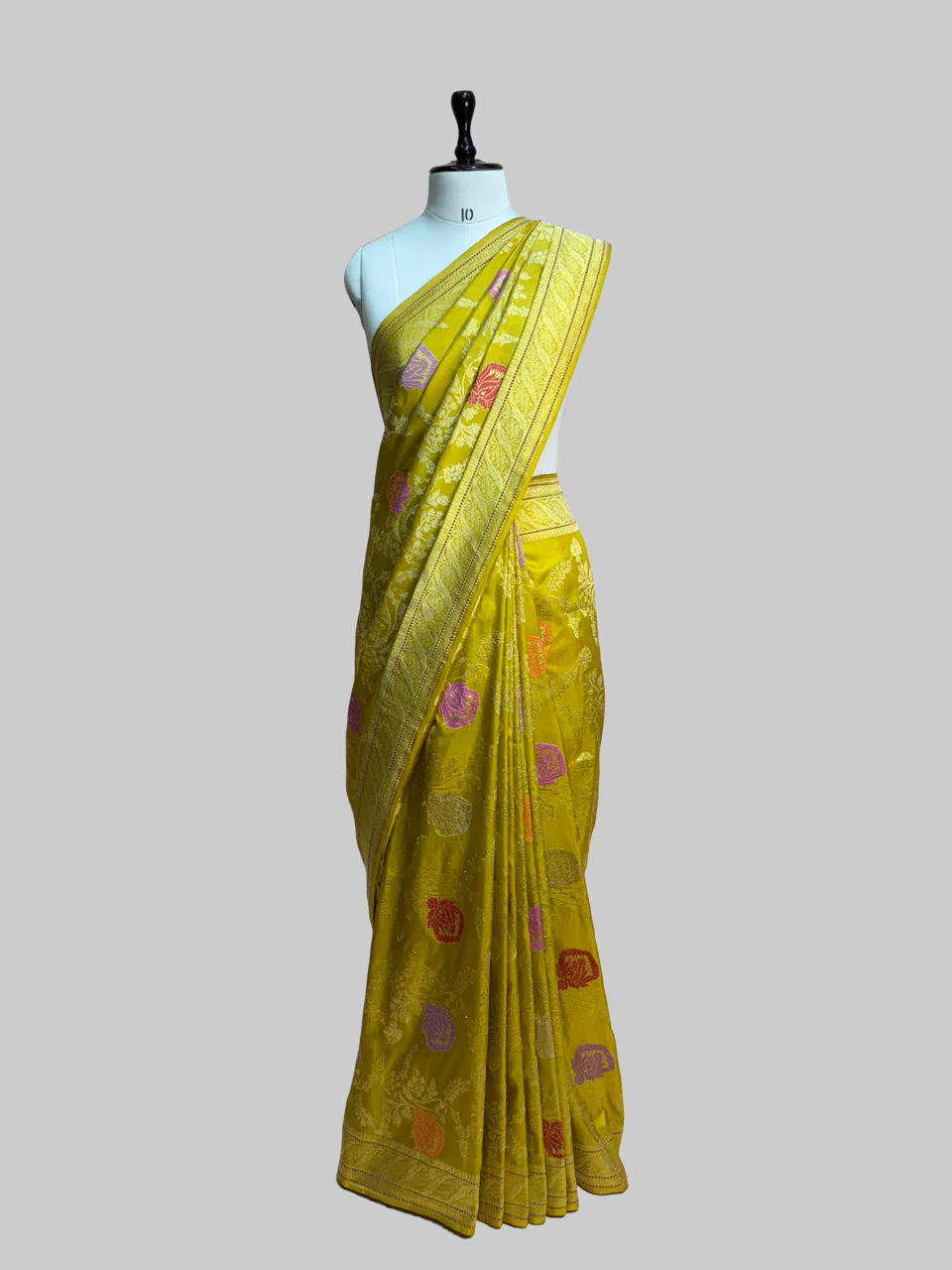Handwoven Pure Banarasi Silk Saree - Image 4