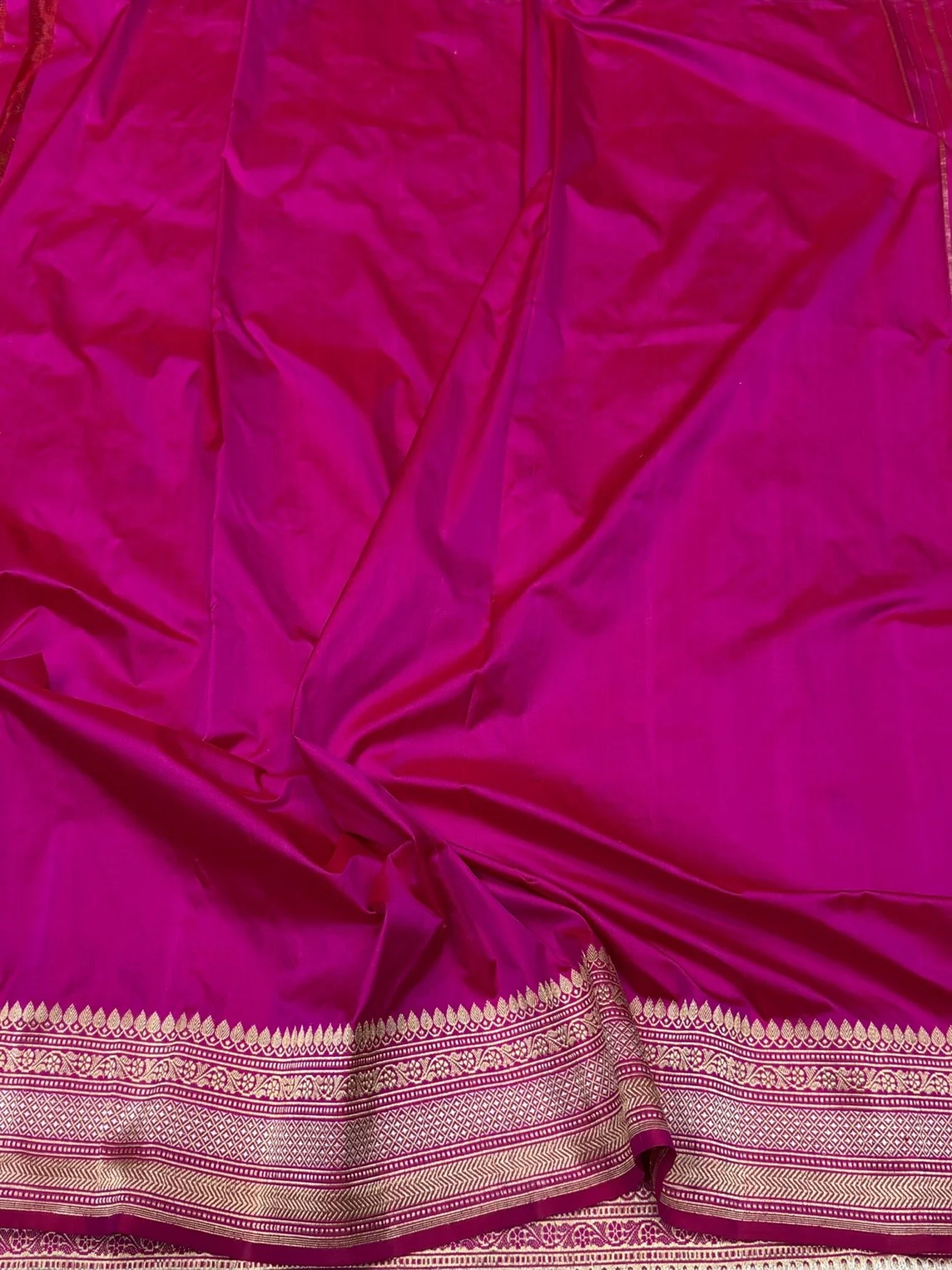 Rani Pink Handwoven Pure Banarasi Silk Saree – Kadwa Weave in 100% Katan Mulberry Silk - Image 2
