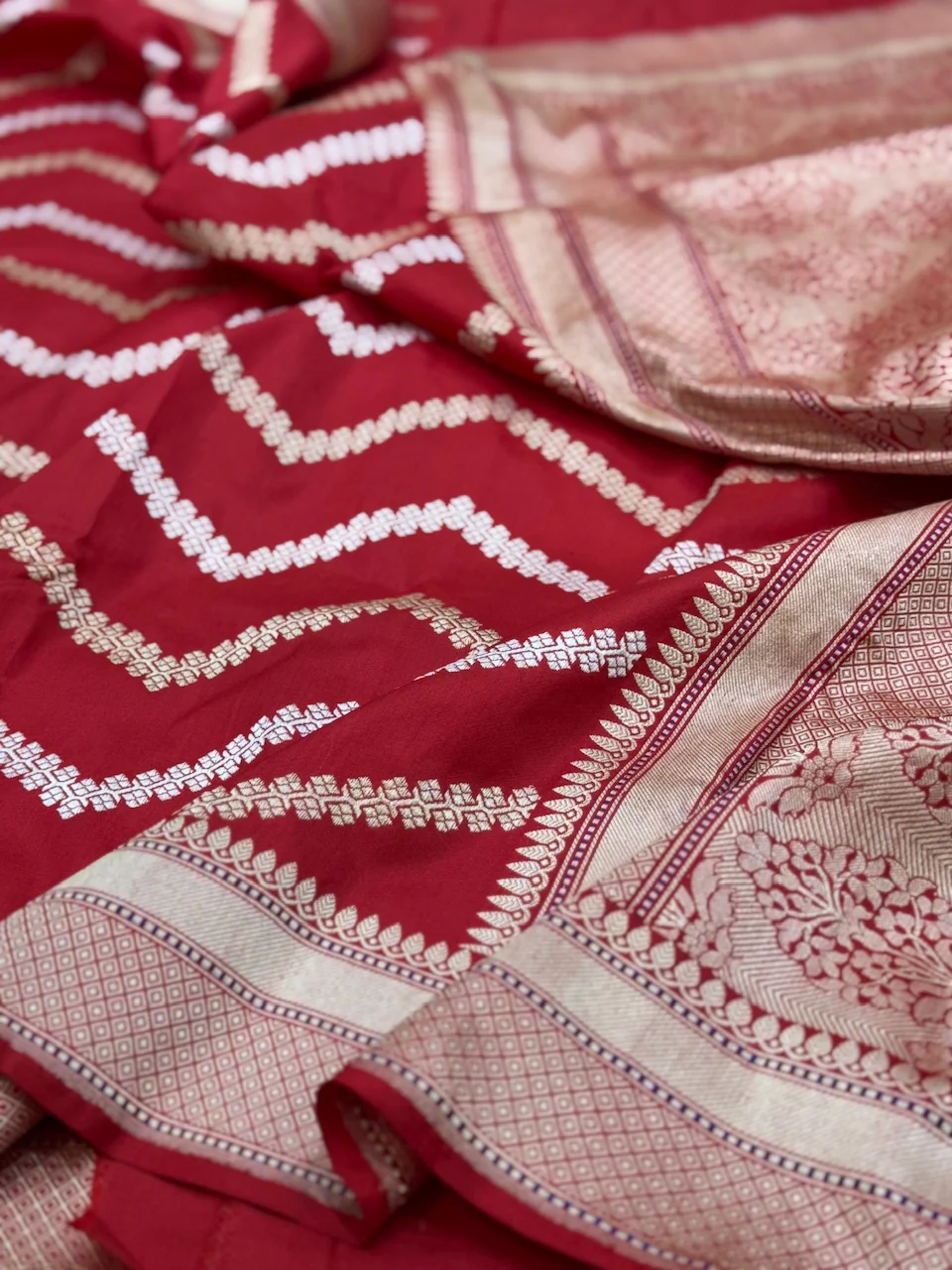 Red Handwoven Banarasi Silk Saree