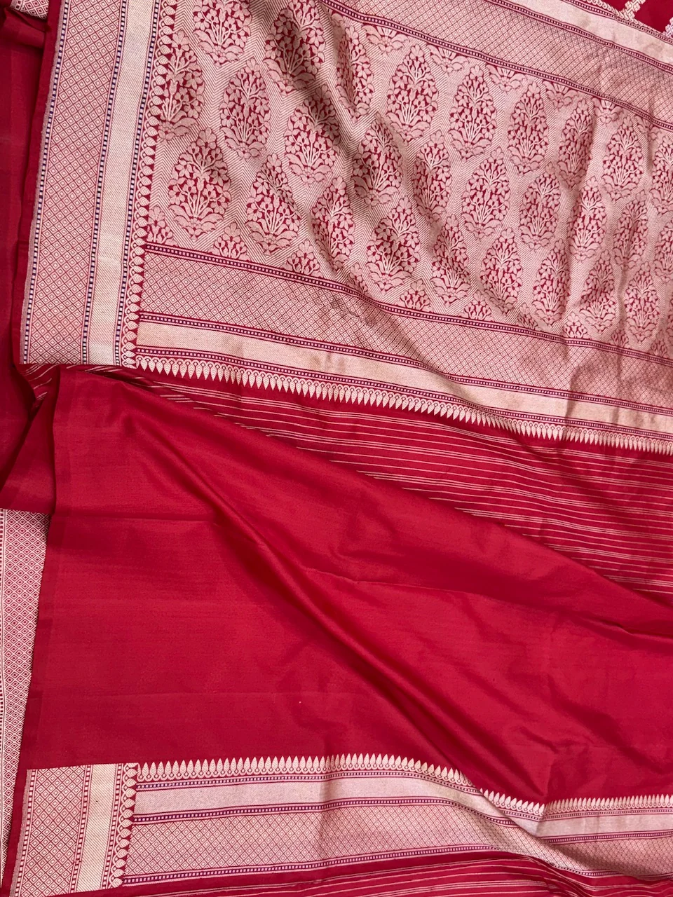Red Handwoven Banarasi Silk Saree - Image 2