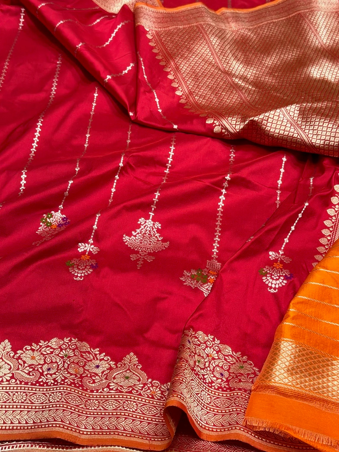 Red Handwoven Pure Banarasi Silk Saree
