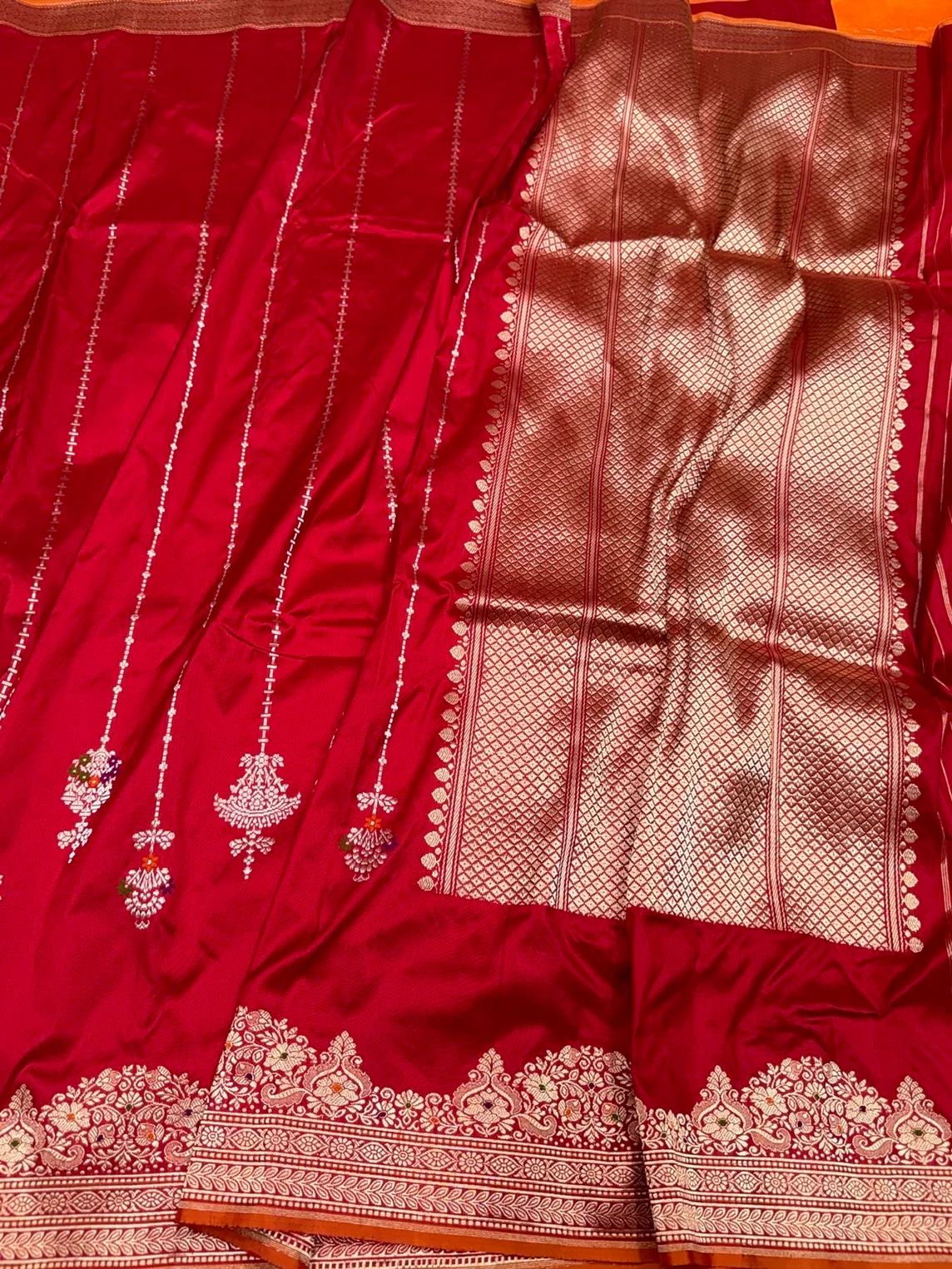 Red Handwoven Pure Banarasi Silk Saree - Image 3