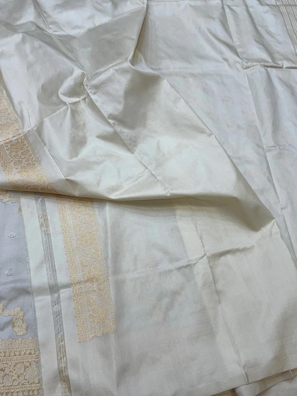 Handwoven Pure Banarasi Silk Saree - Image 7