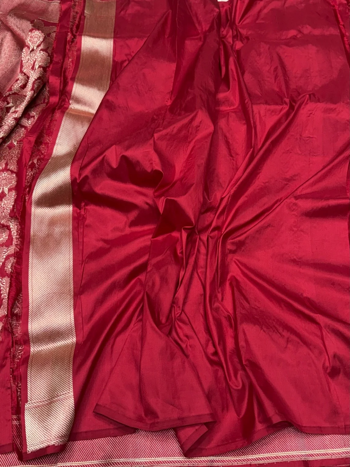 Red Handwoven Pure Banarasi Silk Saree – Pure Katan Silk | Kadwa Weave | Luxury Banarasi Heirloom - Image 2