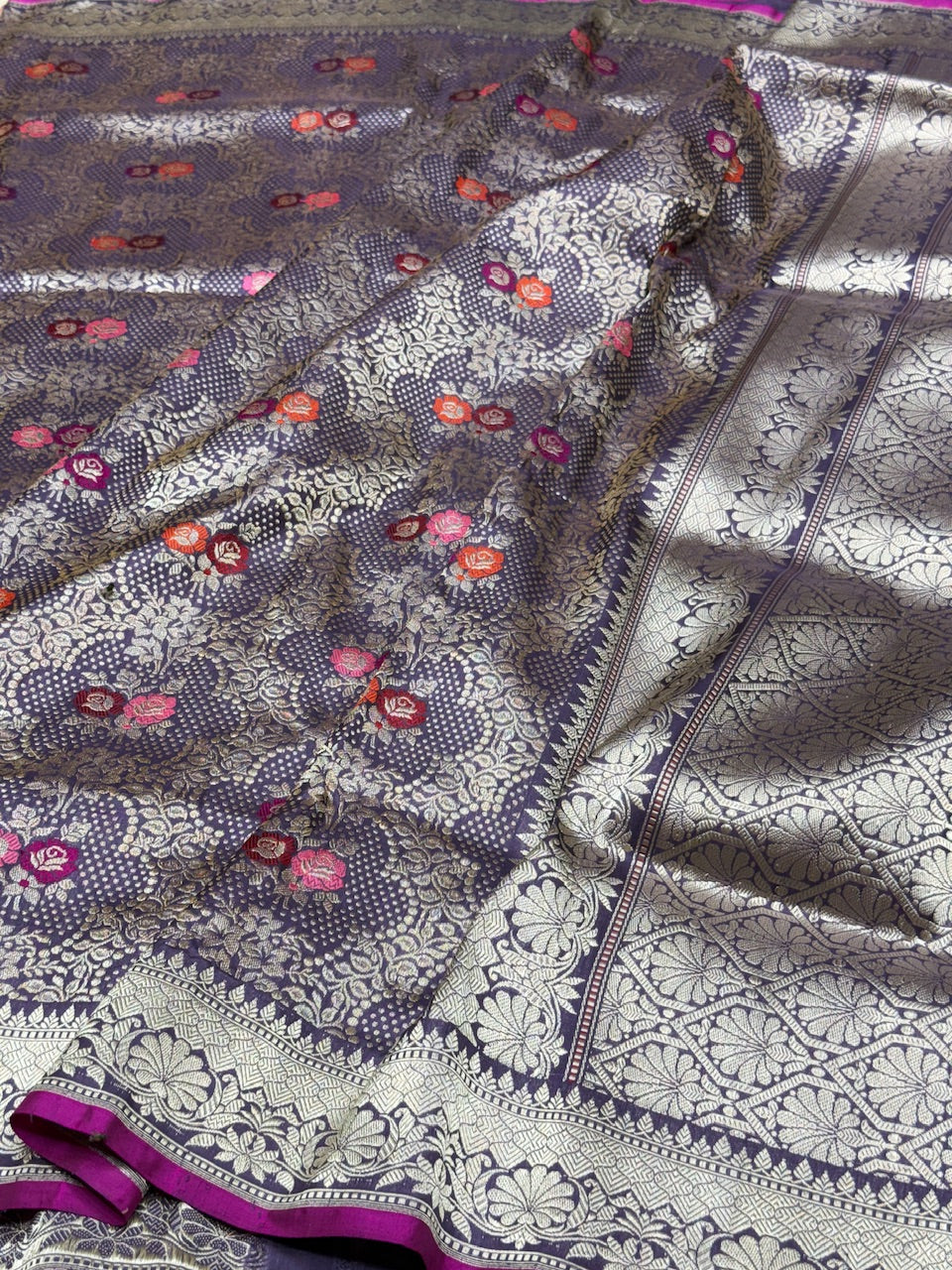 Mauve Handwoven Banarasi Pure Silk Brocade Saree - Image 2