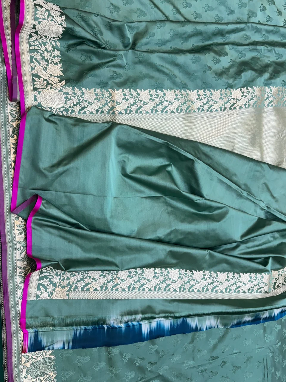 Rose Border Handwoven Pure Banarasi Satin Tanchoi Silk Saree - Image 7