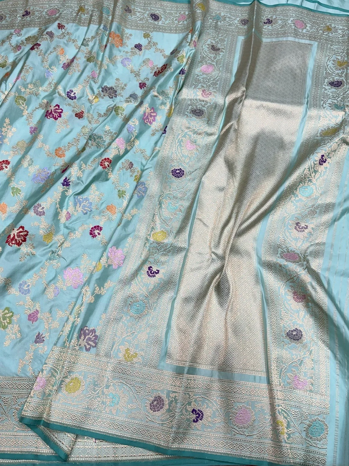 Sky Blue Handwoven Pure Banarasi Silk Saree - Image 3