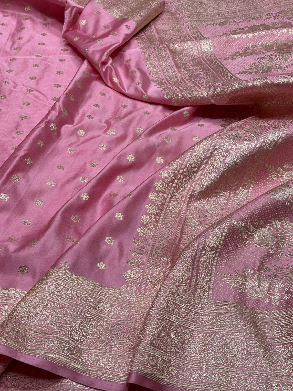 Baby Pink Vintage Banarasi Pure Satin Silk Brocade Saree – Luxury Cutwork Wedding & Festive Saree
