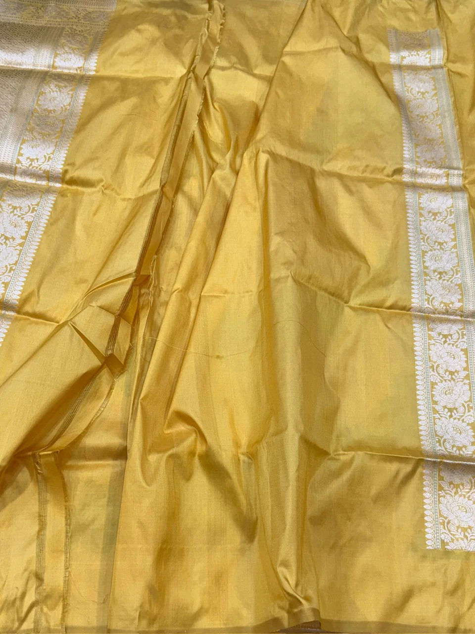 Yellow Handwoven Pure Banarasi Rangkaat Saree - Image 3