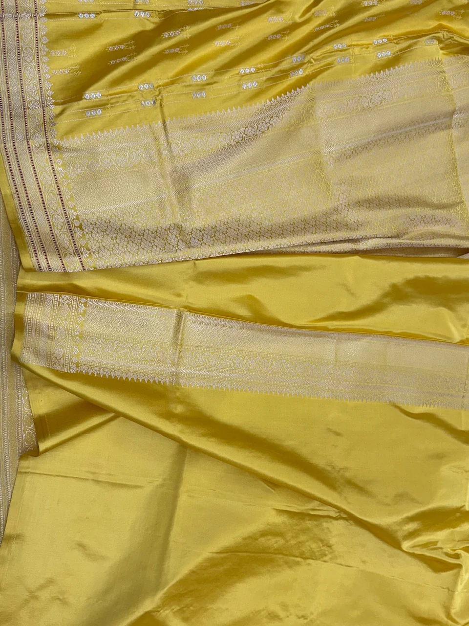 Handwoven Banarasi Satin Tanchoi Silk Saree - Image 4